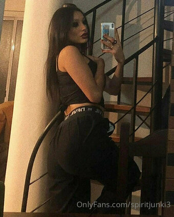 madamebonnie Nude Leaks Photo 3