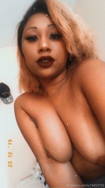 maddithebaddi Nude Leaks Photo 25