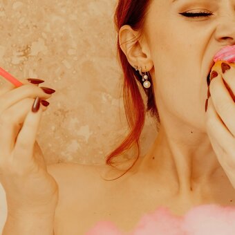 Maddy MacRae Maddy MacRae