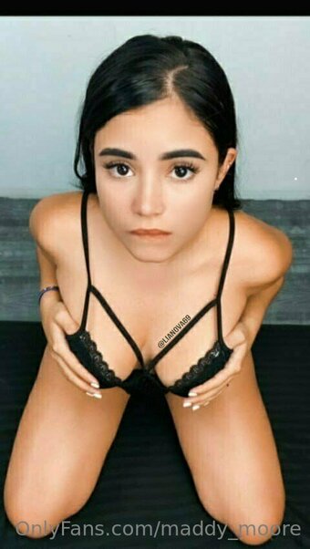 maddy_moore Nude Leaks Photo 20