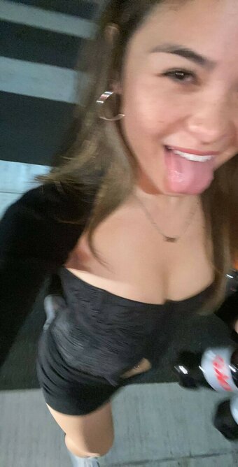 Madeline Eikamp / MadelineEikamp / hotpinkgirl23 Nude Leaks Photo 10