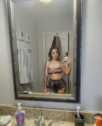 madithebaddie69 Nude Leaks Photo 4