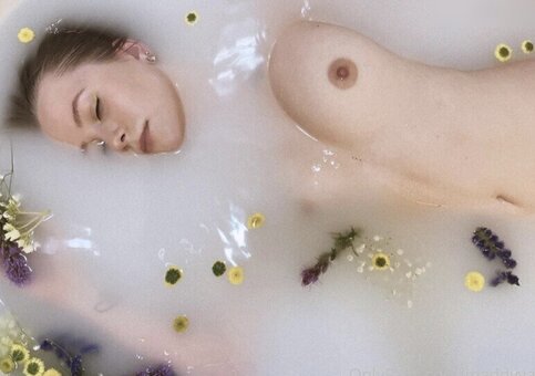 Mads / Maddyvae / maddyvae / madsvfans Nude Leaks OnlyFans Photo 10