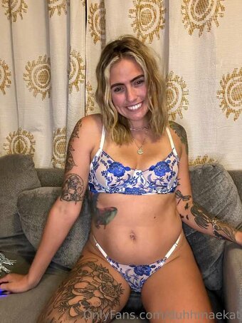 Mae Kat / duhhmaekat / maekatkitchen Nude Leaks OnlyFans Photo 27