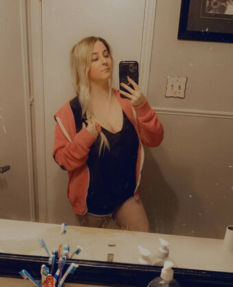 magicadenka / Magica / pastelmagica Nude Leaks OnlyFans Photo 2
