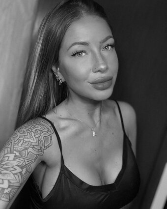 Magui / magui_corceiro / maguilonardi Nude Leaks OnlyFans Photo 13
