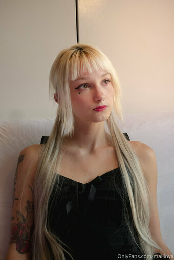 mailinya Nude Leaks Photo 2