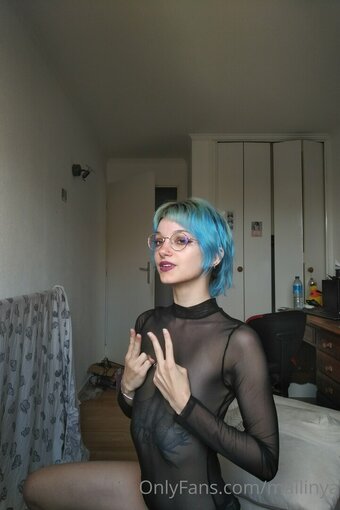 mailinya Nude Leaks Photo 10