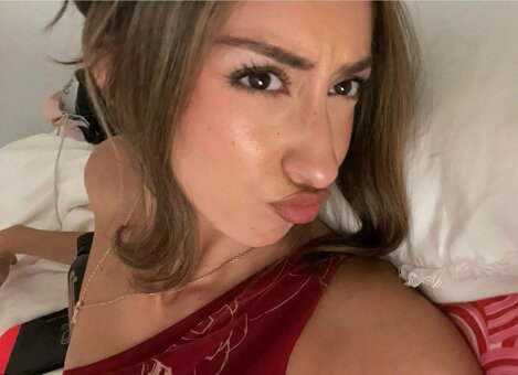 makeitraingirl / arigabii / arigabiii Nude Leaks OnlyFans Photo 8