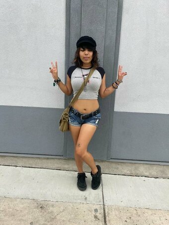 makeoutradio / makeoutradio2.0 Nude Leaks Photo 9