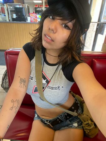 makeoutradio / makeoutradio2.0 Nude Leaks Photo 27