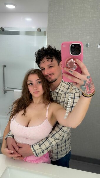 _Makingmaggie / __makingmaggie / mythicmaggs Nude Leaks OnlyFans Photo 11