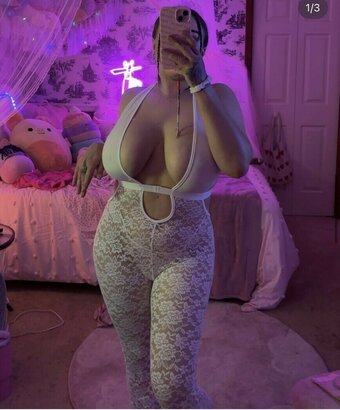 _Makingmaggie / __makingmaggie / mythicmaggs Nude Leaks OnlyFans Photo 15