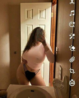 _Makingmaggie / __makingmaggie / mythicmaggs Nude Leaks OnlyFans Photo 18