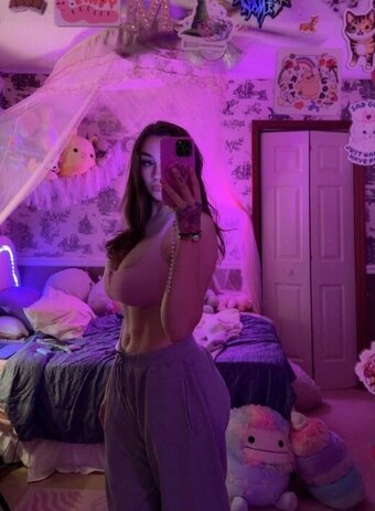 _Makingmaggie / __makingmaggie / mythicmaggs Nude Leaks OnlyFans Photo 19