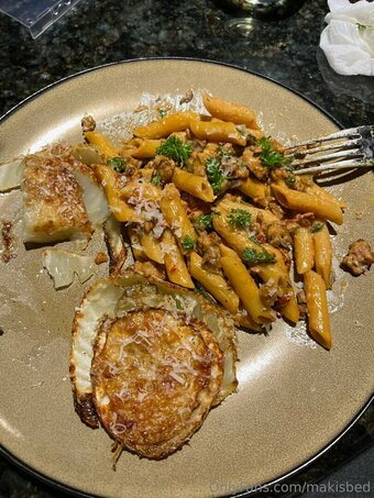 makisbed Nude Leaks Photo 1