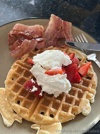 makisbed Nude Leaks Photo 12