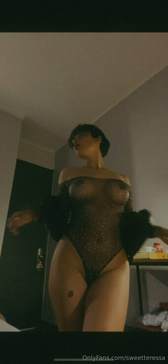 malavip Nude Leaks Photo 22