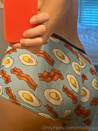 malbugg Nude Leaks Photo 15