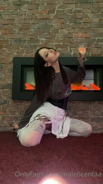 maleficentaa / disneymaleficent / lacydeexxx Nude Leaks OnlyFans Photo 4