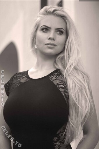 Malin Nude Leaks Photo 2