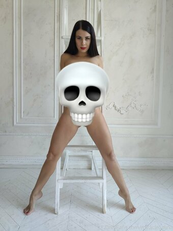 malinkasv Nude Leaks Photo 3