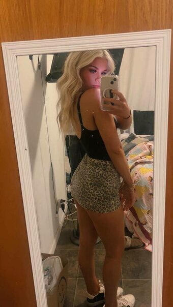 mallorybbaby / mallorybewley / mallorybewley... / malloryyelaine Nude Leaks OnlyFans Photo 5