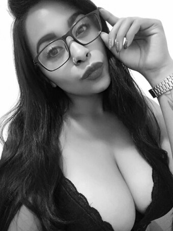 Mandy BaSán / Mller_mnd Nude Leaks Photo 1