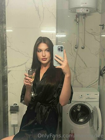 Mandy Dee Nude Leaks Photo 33