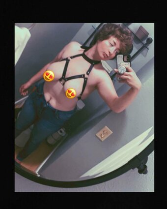 Manic_gremlin / livvymuss2000 / manicgremlin Nude Leaks OnlyFans Photo 9