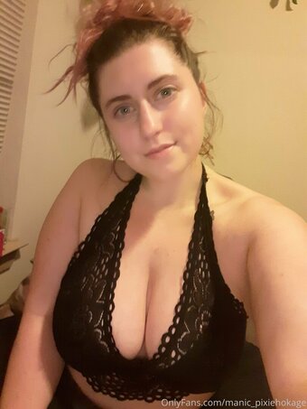 manic_pixiehokage Nude Leaks Photo 8