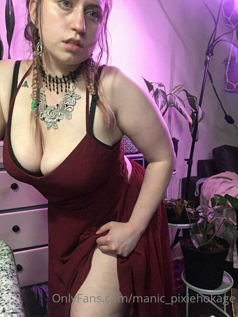 manic_pixiehokage Nude Leaks Photo 27