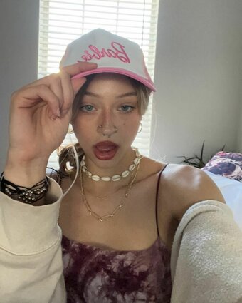 manicpixieagony / alleahfae / manic_pixie_agony Nude Leaks OnlyFans Photo 5