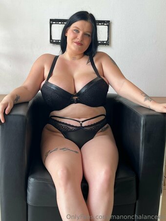 manonchalanceee Nude Leaks Photo 10