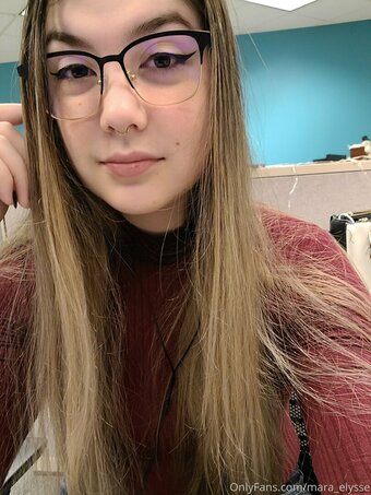 mara_elysse Nude Leaks Photo 12
