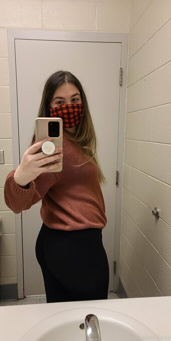 mara_elysse Nude Leaks Photo 24