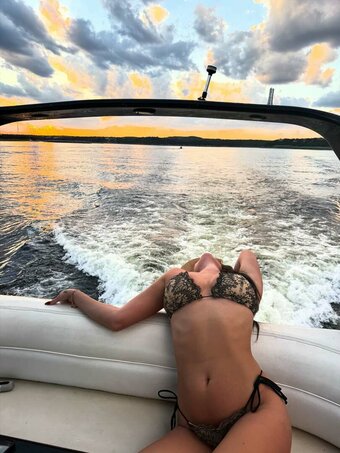 mara.mcbride / mara.mcbride... Nude Leaks OnlyFans Photo 14