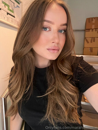 marahoffmann Nude Leaks Photo 10