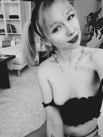 Marebels Nude Leaks OnlyFans Photo 5