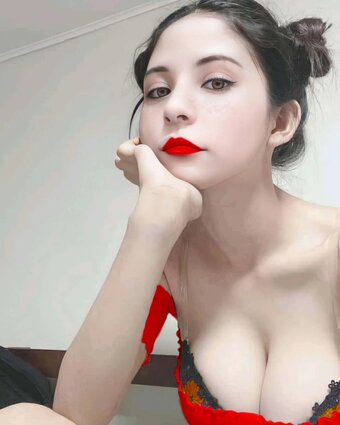 marelywaffle / https: / marelynwaffle Nude Leaks Photo 4
