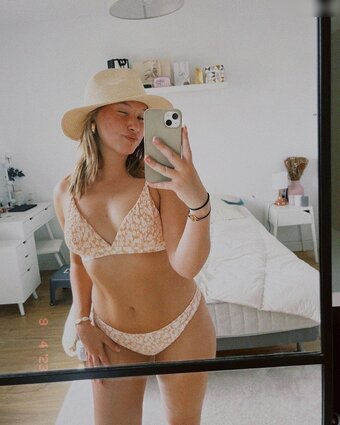 marevmllrr Nude Leaks Photo 2