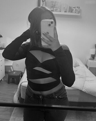 marevmllrr Nude Leaks Photo 6