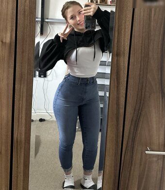 Maria dascalu Nude Leaks Photo 2