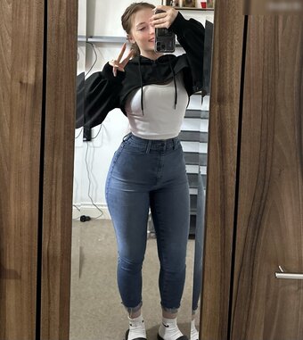 Maria dascalu Nude Leaks Photo 4