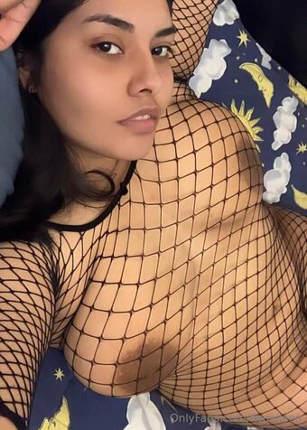 Maria Eileen / fwueileen / mariaeileen Nude Leaks OnlyFans Photo 1