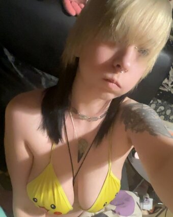 MariaChu / kawaiimariazomb13 Nude Leaks OnlyFans Photo 7