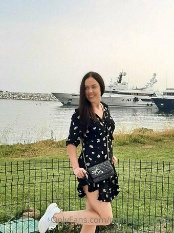 mariannarocket Nude Leaks Photo 5