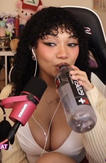 mariiiisel / MARI / killm4ri Nude Leaks Photo 6