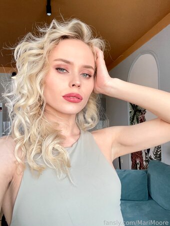 MariMoore / marimoore.inst Nude Leaks OnlyFans Photo 1