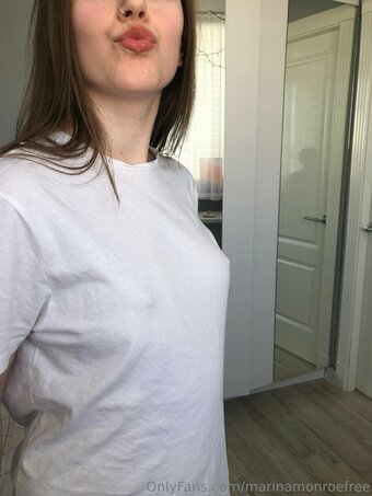 marinamonroefree Nude Leaks Photo 10